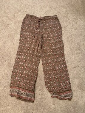 Max Studio Brown Floral Rayon pants with Cream and Red Accents